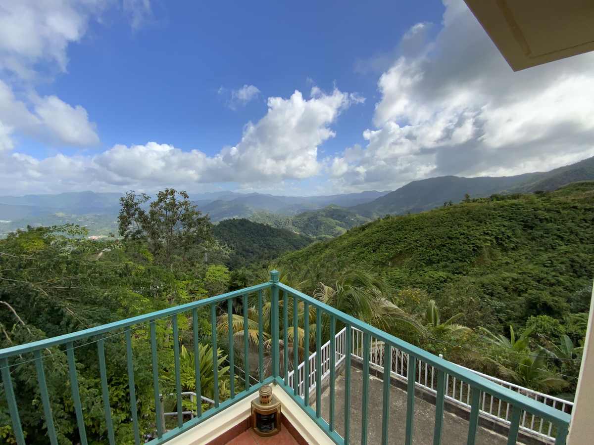 Panoramic view of the cordillera from the balcony